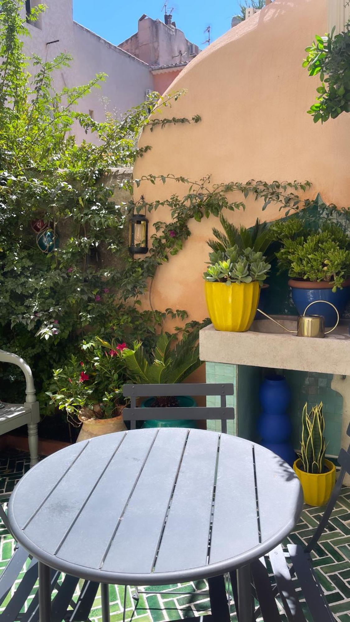 Petit Patio - 2 Chambres - Centre Ville - Climatisation Cassis Luaran gambar