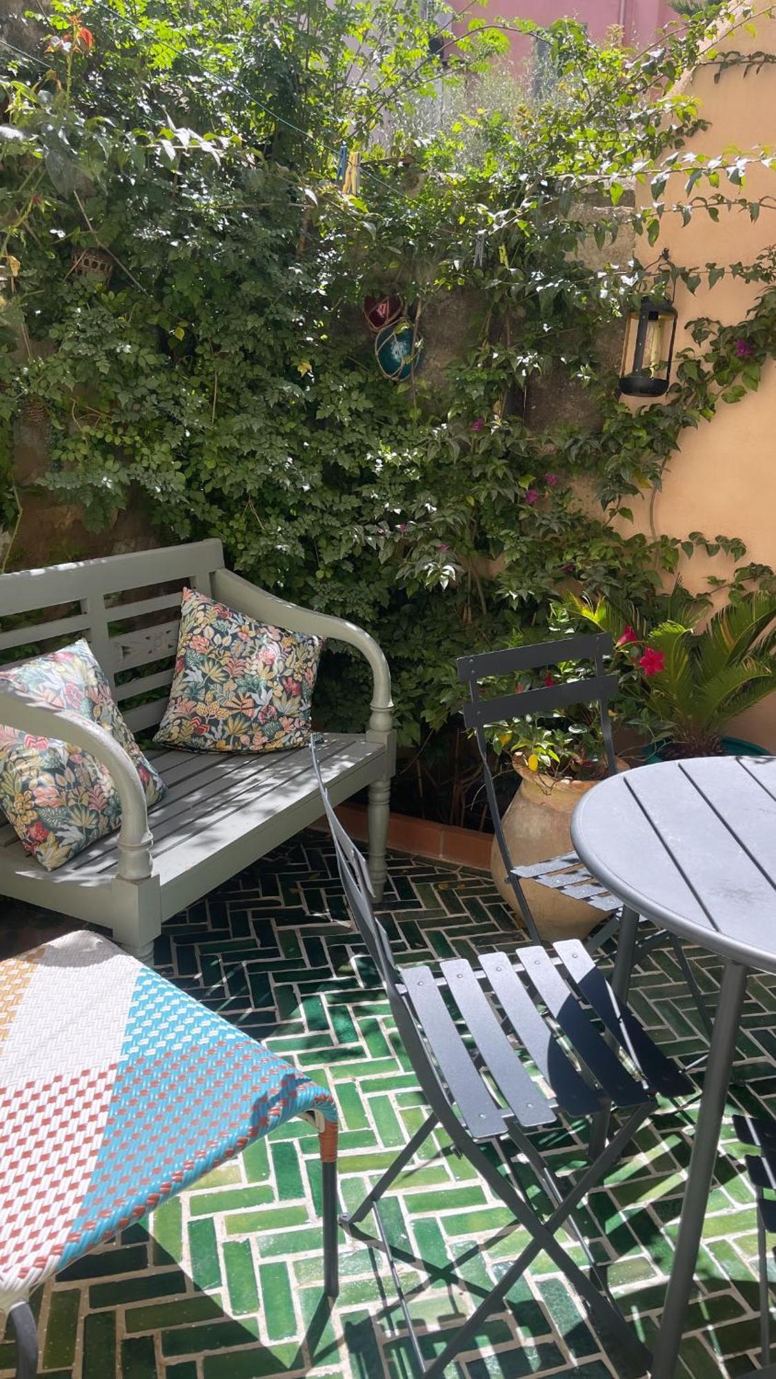Petit Patio - 2 Chambres - Centre Ville - Climatisation Cassis Luaran gambar